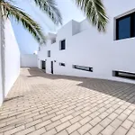 Luxury White House - By Lanzarote بْوُرتو كاليرو